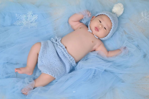 海拉尔摸孕妇肚子沾喜气